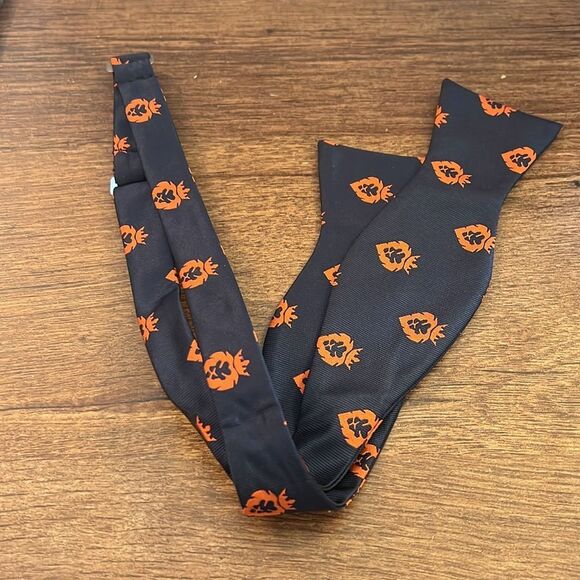 Plaid and Lion Print Bow Ties - Picture 2 of 4